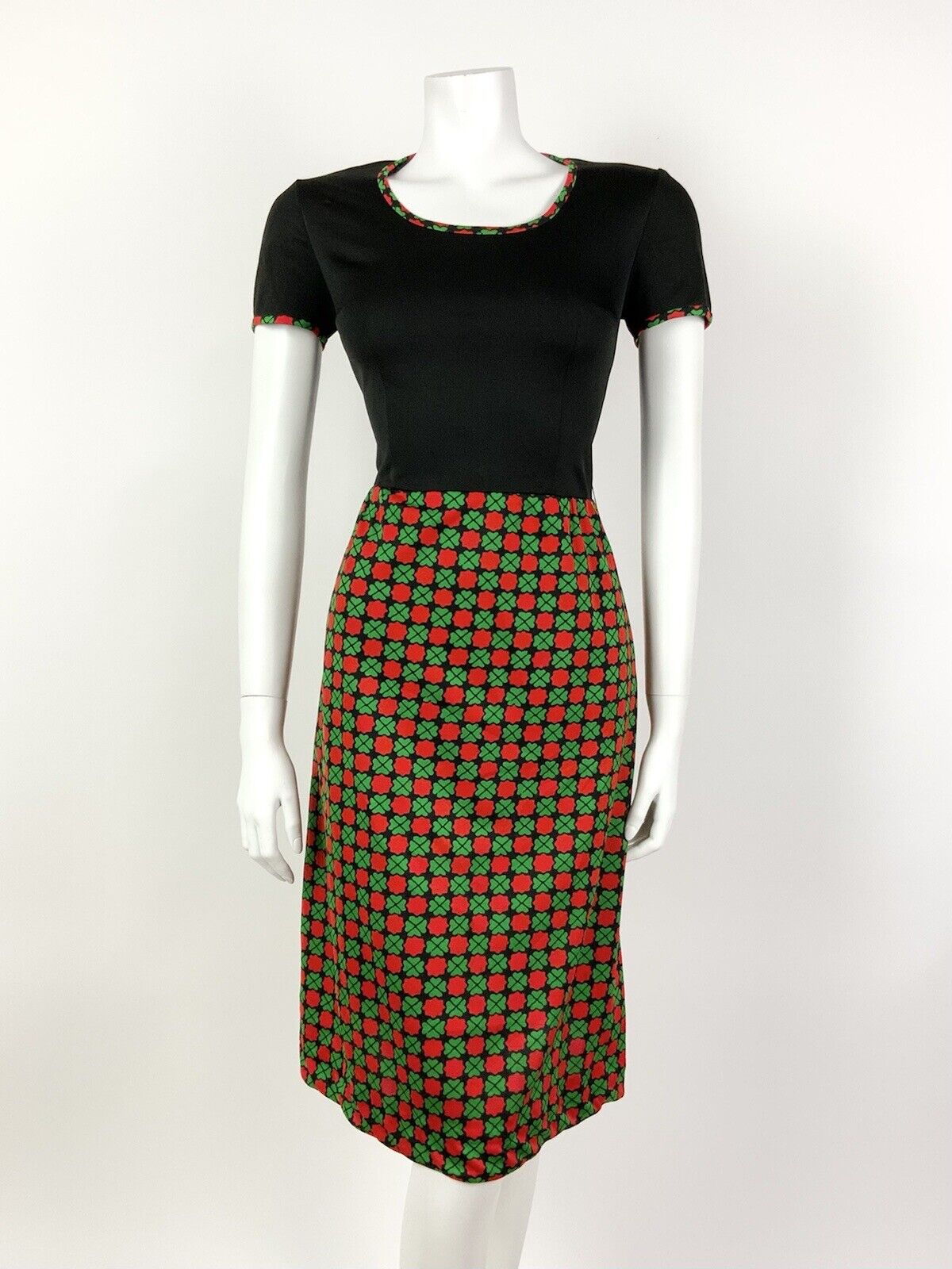 VINTAGE 60s 70s BLACK RED GREEN FLORAL CHECKERBOARD MOD DRESS 10