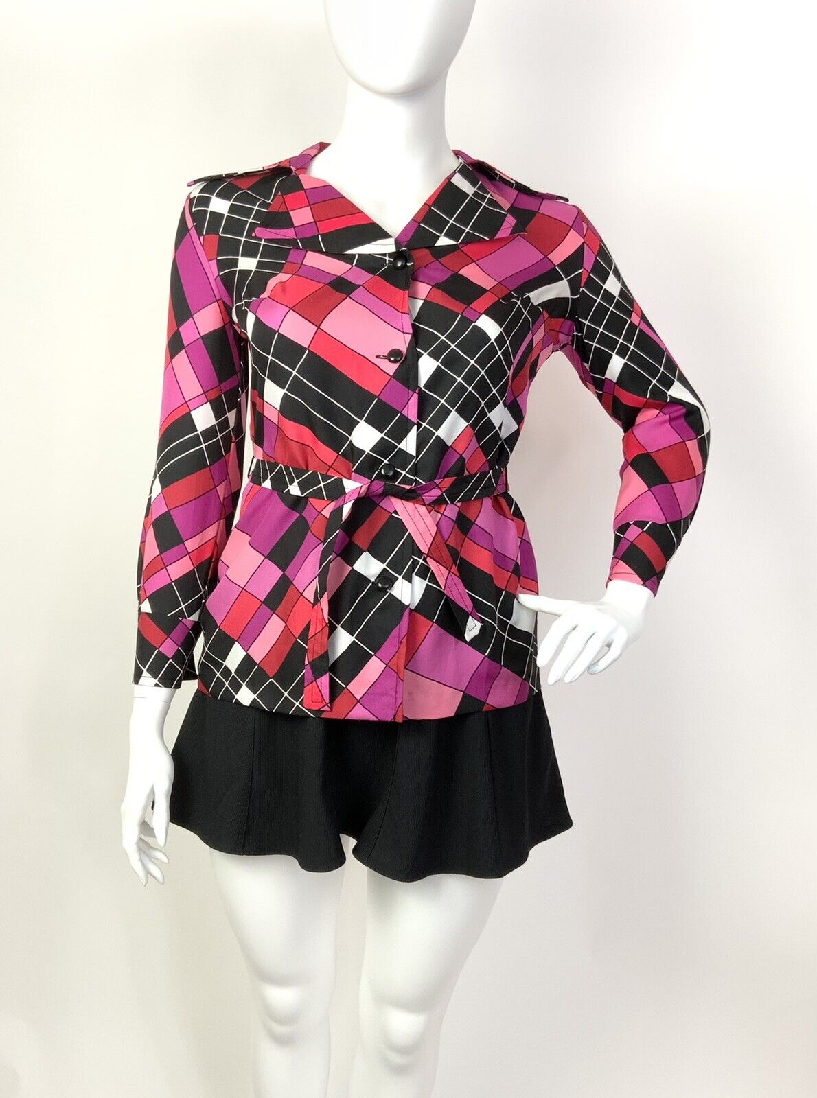 VTG 60s 70s BLACK PINK RED GEOMETRIC CHECKED DAGGER SHIRT BLOUSE 16