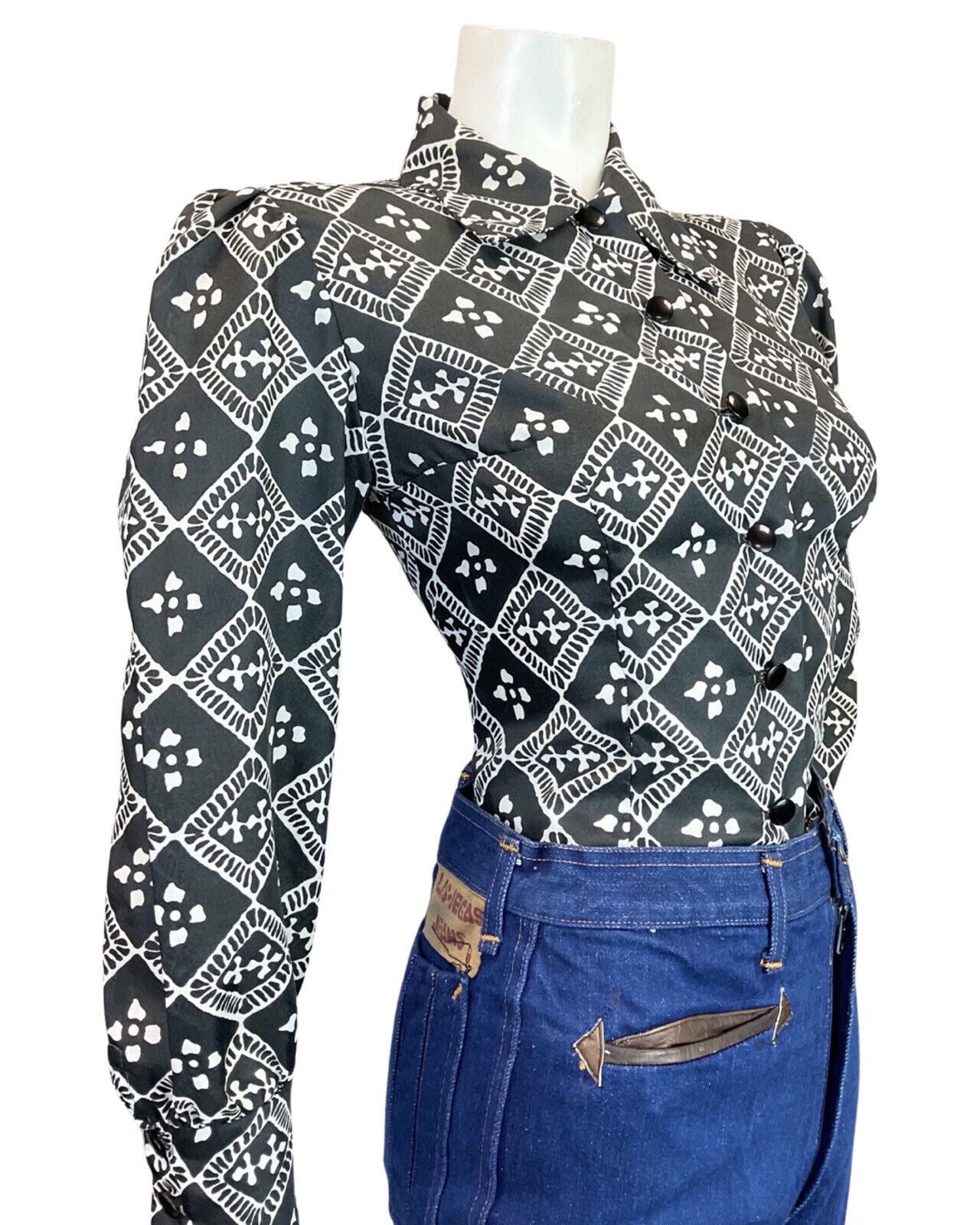 VINTAGE 60s 70s BLACK WHITE CHECKERBOARD GEOMETRIC MOD BLOUSE SHIRT 8 10