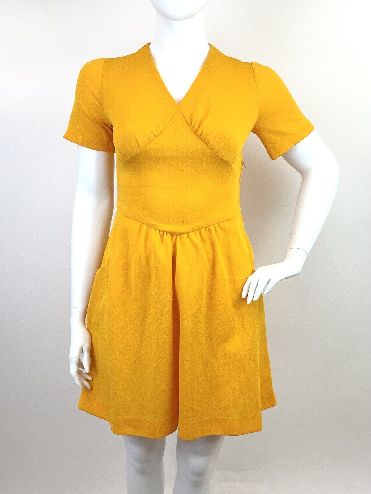 VINTAGE 60s 70s YELLOW ORANGE V-NECK SHORT MOD SWING DRESS 16