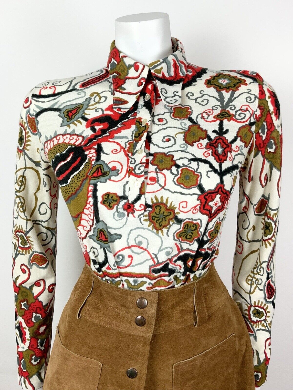 VINTAGE 60s 70s WHITE GOLD RED BLACK PSYCHEDELIC FLORAL DOG-EAR COLLAR BLOUSE 12