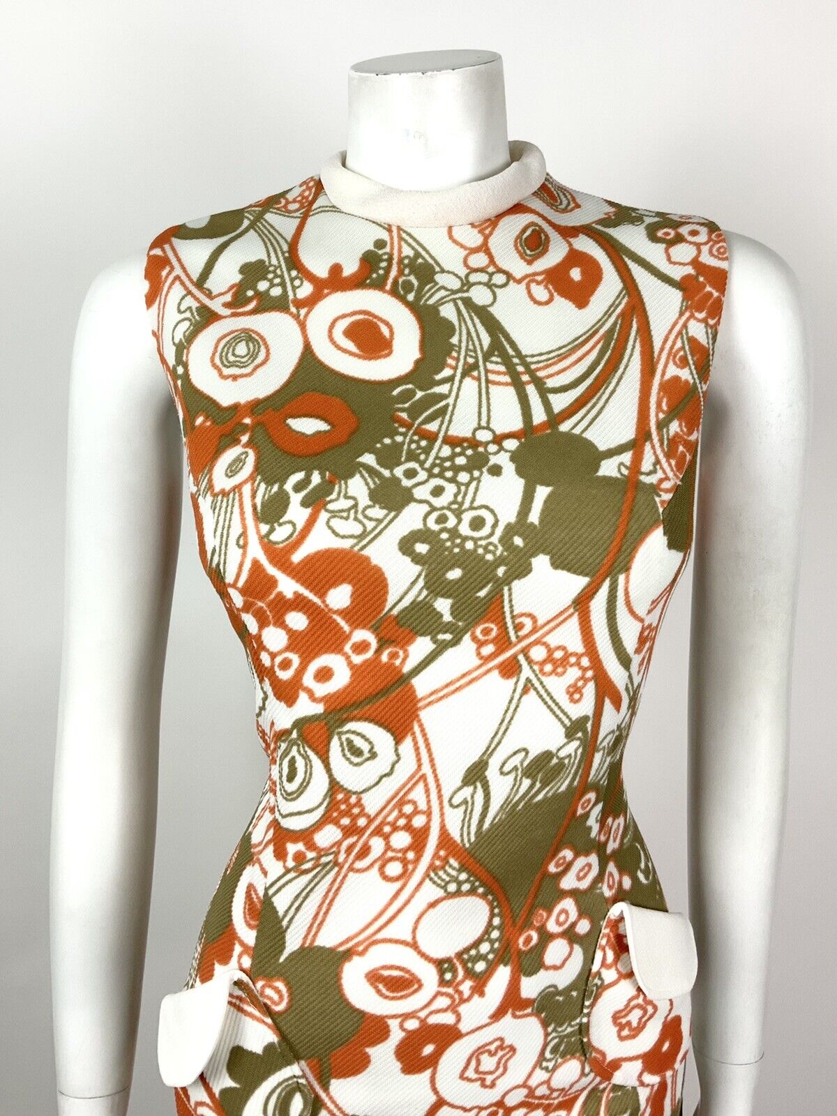 VINTAGE 60s 70s WHITE ORANGE GREEN FLORAL PSYCHEDELIC SLEEVELESS MOD DRESS 12 14