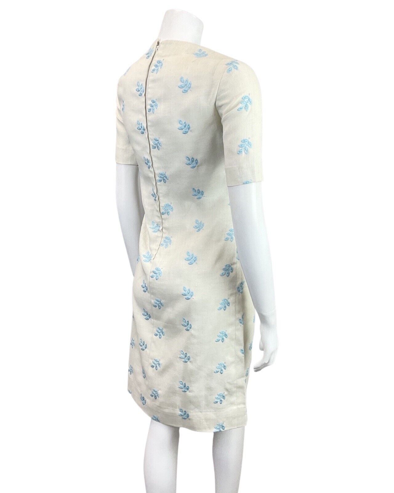 VINTAGE 60s 70s CREAM BABY BLUE EMBROIDERED LEAF EMPIRE LINE MOD SHORT DRESS 8