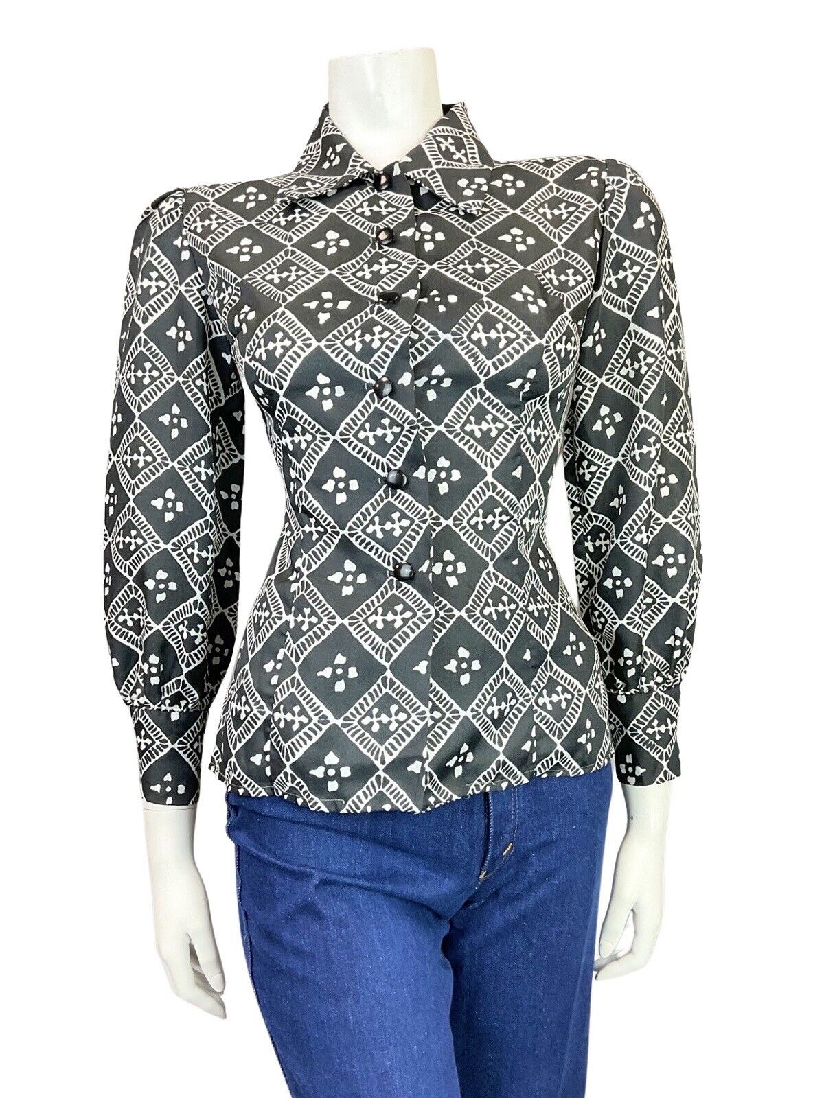 VINTAGE 60s 70s BLACK WHITE CHECKERBOARD GEOMETRIC MOD BLOUSE SHIRT 8 10