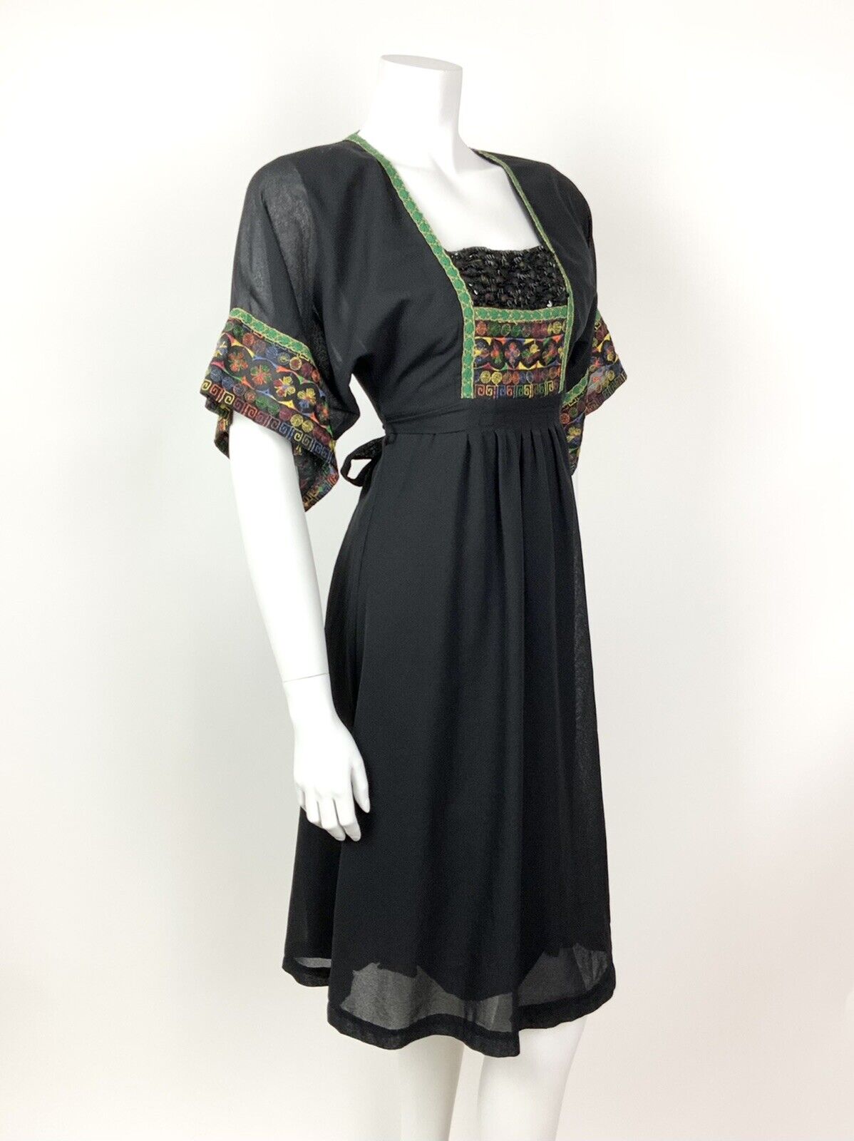 VTG 60s 70s BLACK GREEN ORANGE BLUE EMBROIDERED SEQUIN ETHNIC FOLK BOHO DRESS 8