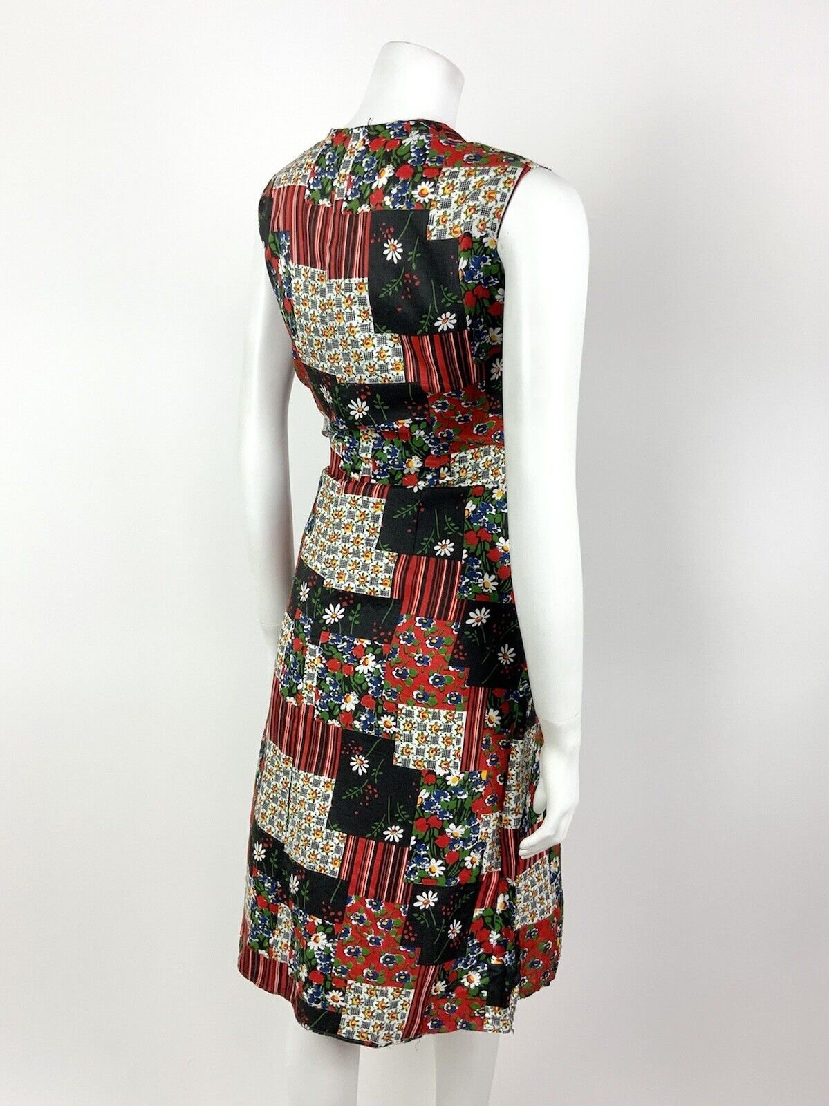 VTG 60s 70s BLACK RED GREEN PATCHWORK FLORAL FOLK BOHO GYPSY SLEEVELESS DRESS 12