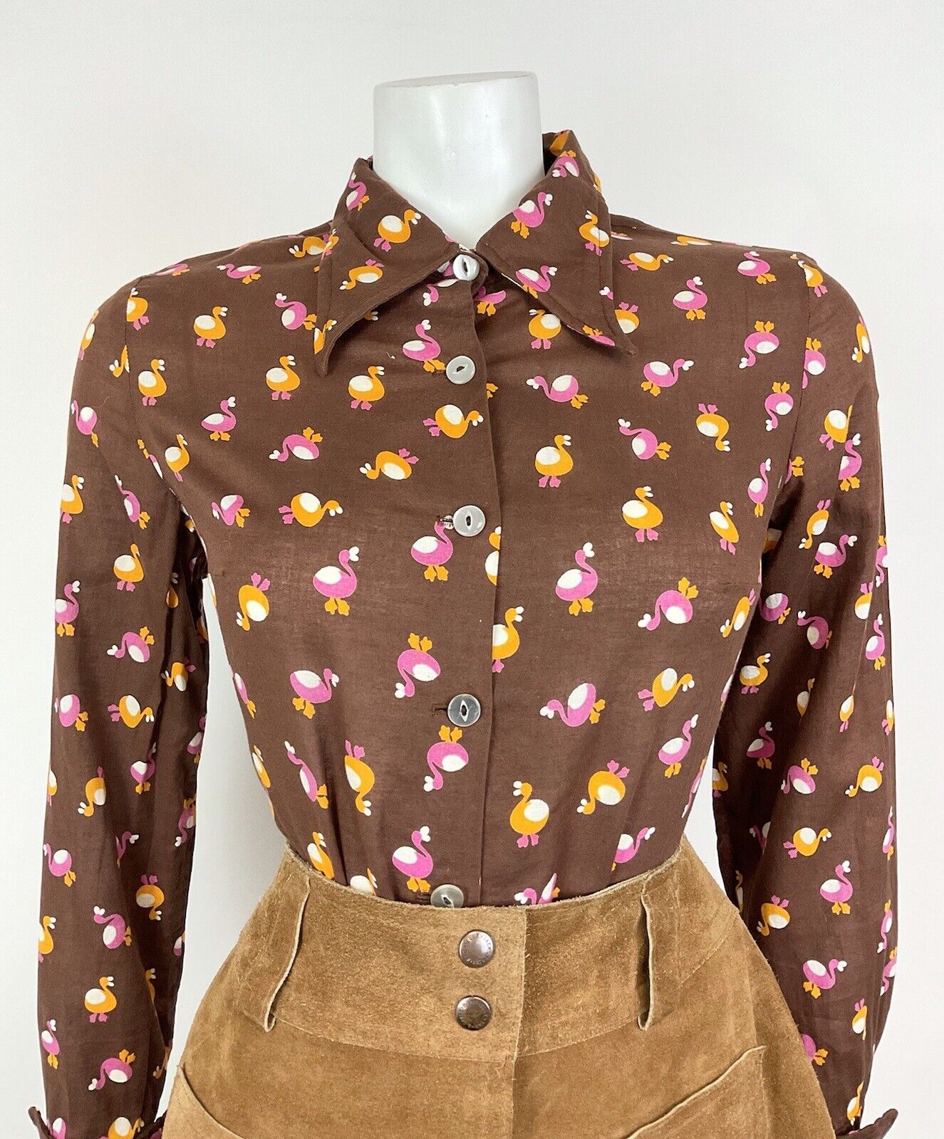 VINTAGE 60s 70s BROWN PINK YELLOW BIRD FLAMINGO MOD DAGGER SHIRT BOUSE 12 14