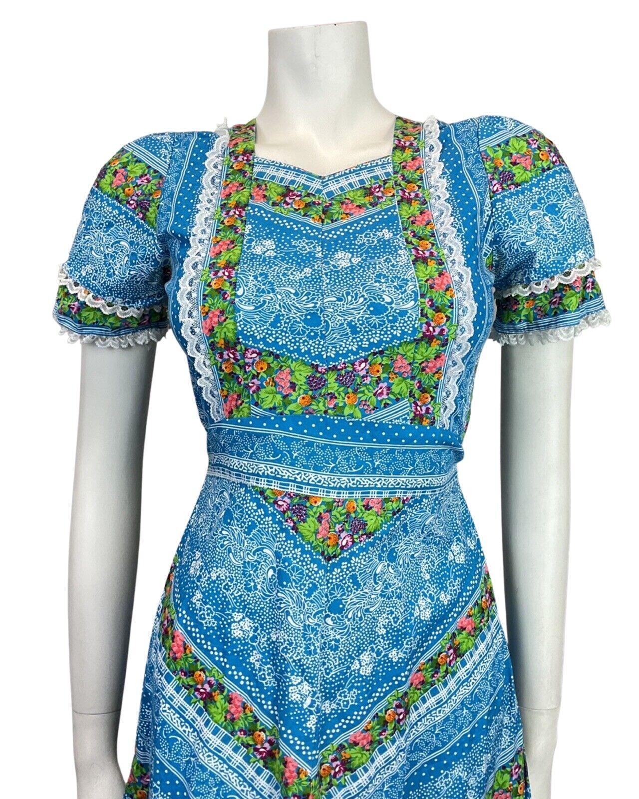 VINTAGE 70s BLUE GREEN WHITE FLORAL BERRY LACE DOTTY FOLK PRAIRIE BOHO DRESS 4