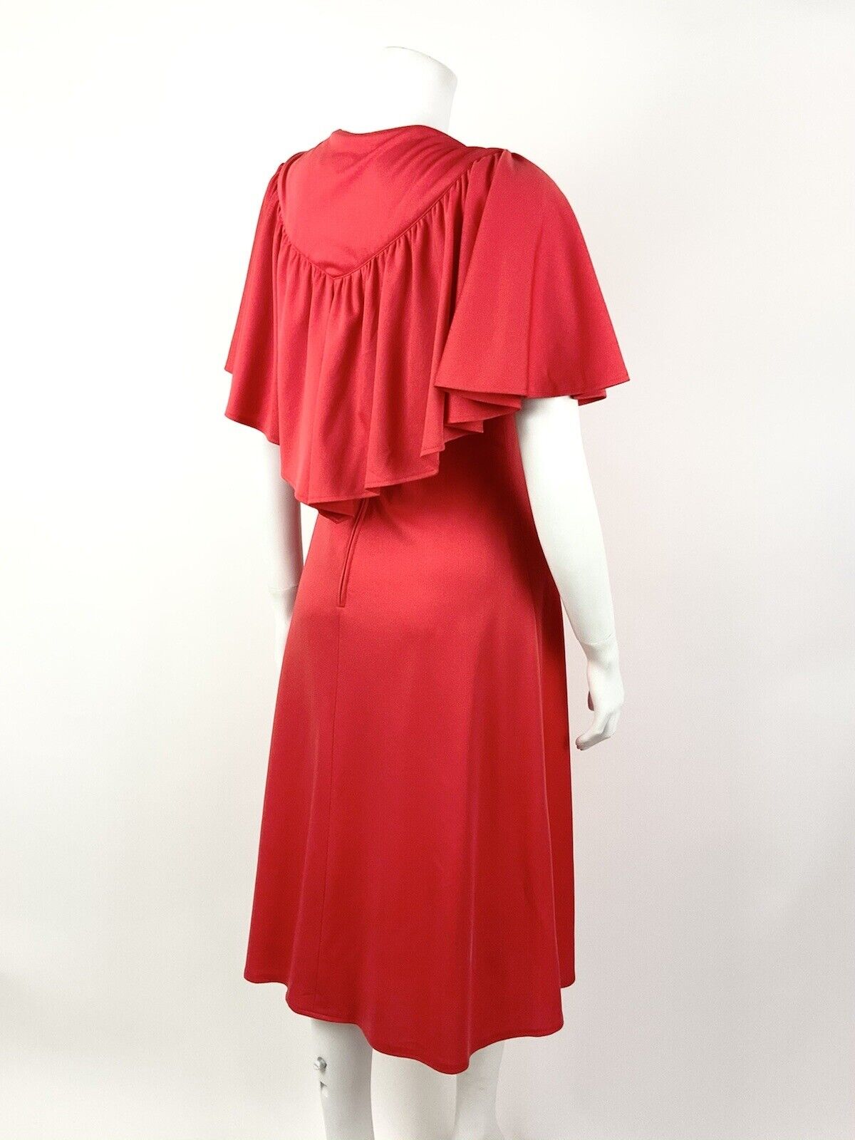 VINTAGE 60s 70s PILLARBOX RED CAPE SLEEVE ELEGANT STUDIO 54 DRESS 8 10