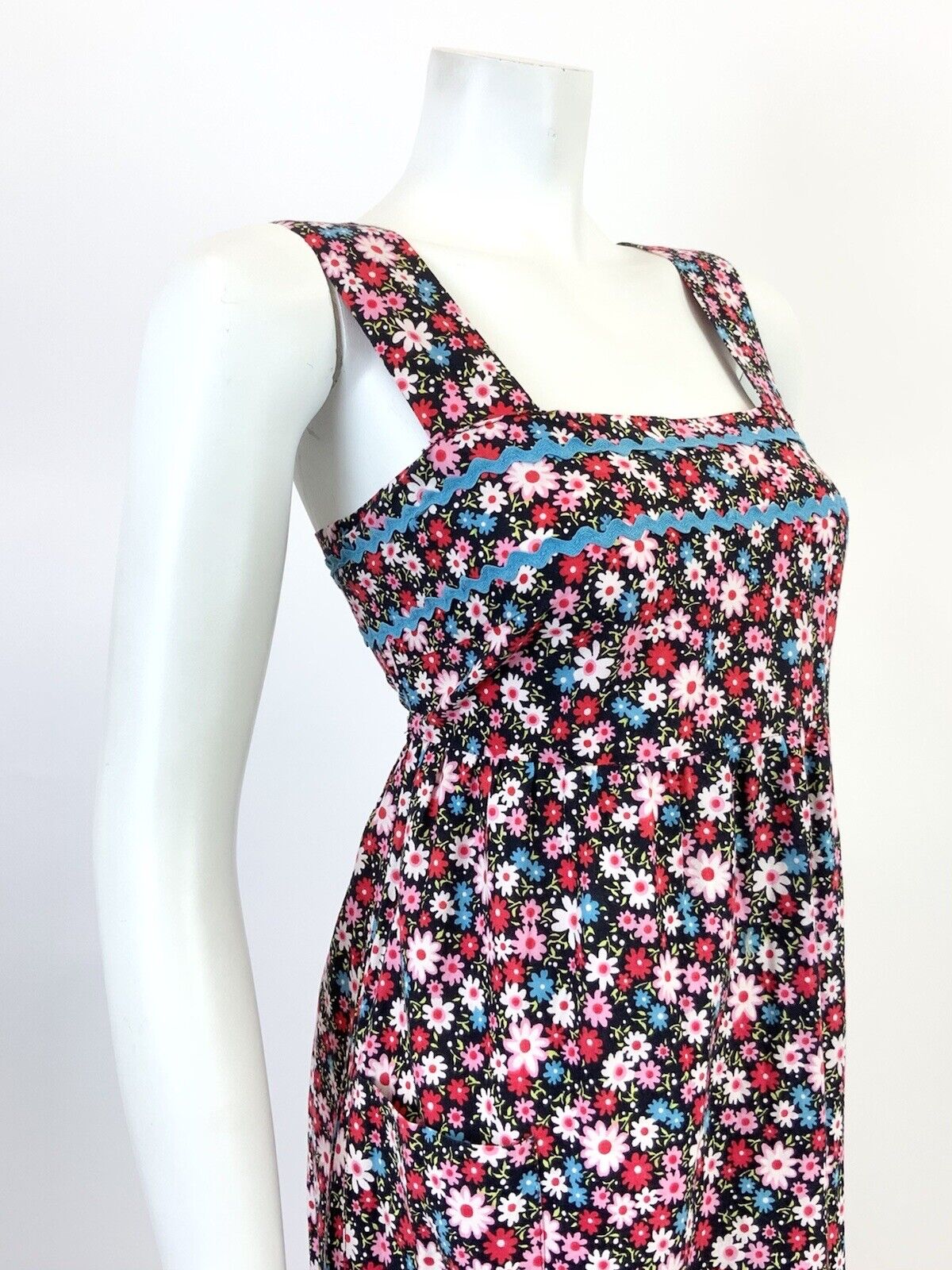 VTG 60s 70s BLACK PINK BLUE RED FLORAL DAISY RIC RAC MOD TENT EMPIRE DRESS 8 10