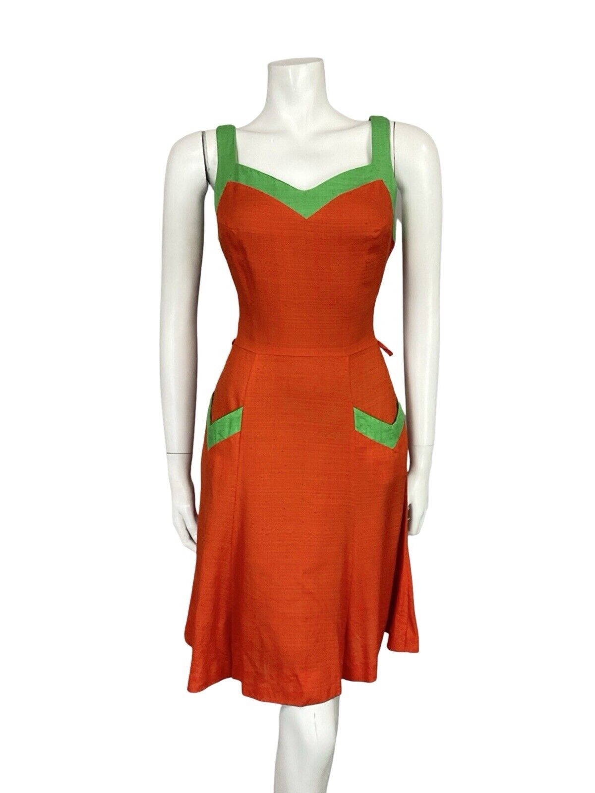 VTG 70S RED GREEN SWEETHEART NECKLINE STRAPPY MINI DRESS WITH POCKETS 10