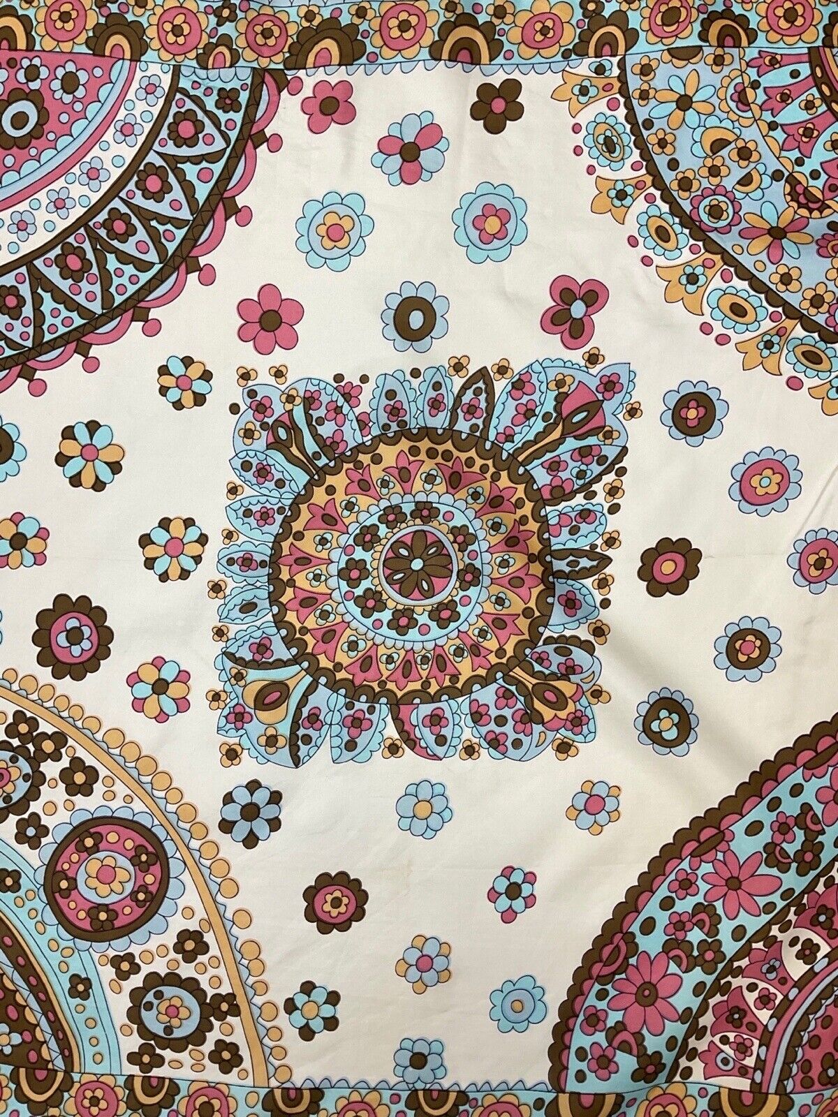 VINTAGE 60s 70s WHITE BLUE PINK FLORAL DAISY MOD MANDALA SQUARE SCARF