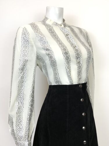 VTG 60s 70s WHITE METALLIC SILVER EMBROIDERED STRIPED MOD DISCO BLOUSE TOP 14