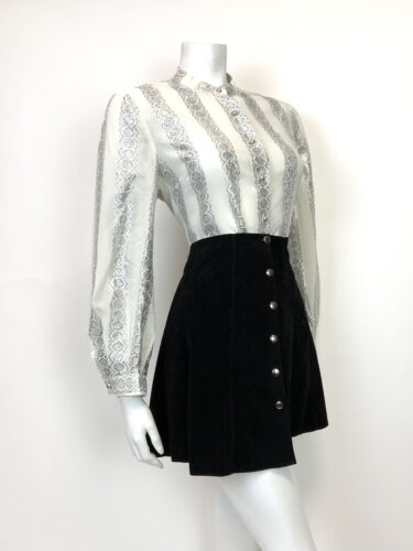 VTG 60s 70s WHITE METALLIC SILVER EMBROIDERED STRIPED MOD DISCO BLOUSE TOP 14