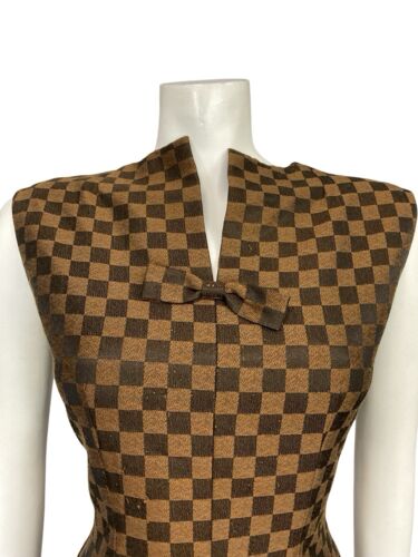 VTG 60S BROWN CHECKERBOARD METALLIC WIGGLE MIDI DRESS WITH BOW 10