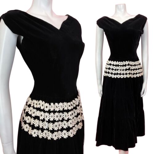 VINTAGE 50s 60s BLACK WHITE DAISY VELVET OFF-THE-SHOULDER GOWN SWING DRESS 8 10