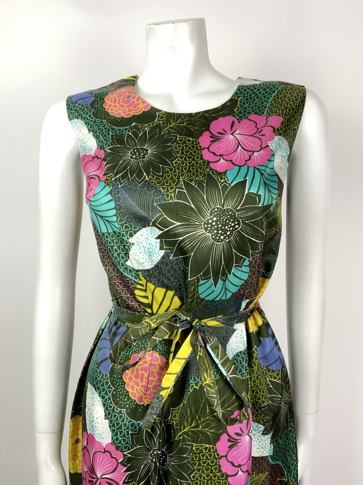 VINTAGE 60s 70s GREEN PINK YELLOW WHITE FLORAL PSYCHEDELIC BELTED DRESS 12 14