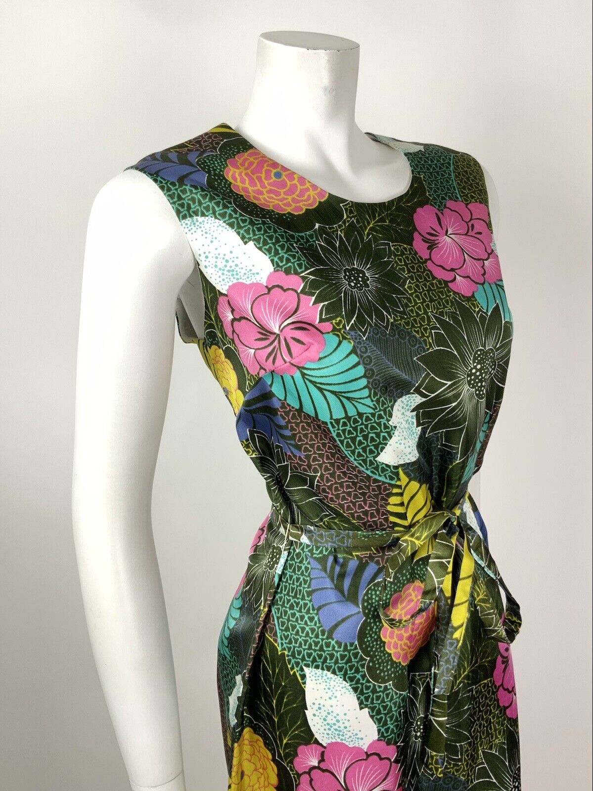 VINTAGE 60s 70s GREEN PINK YELLOW WHITE FLORAL PSYCHEDELIC BELTED DRESS 12 14