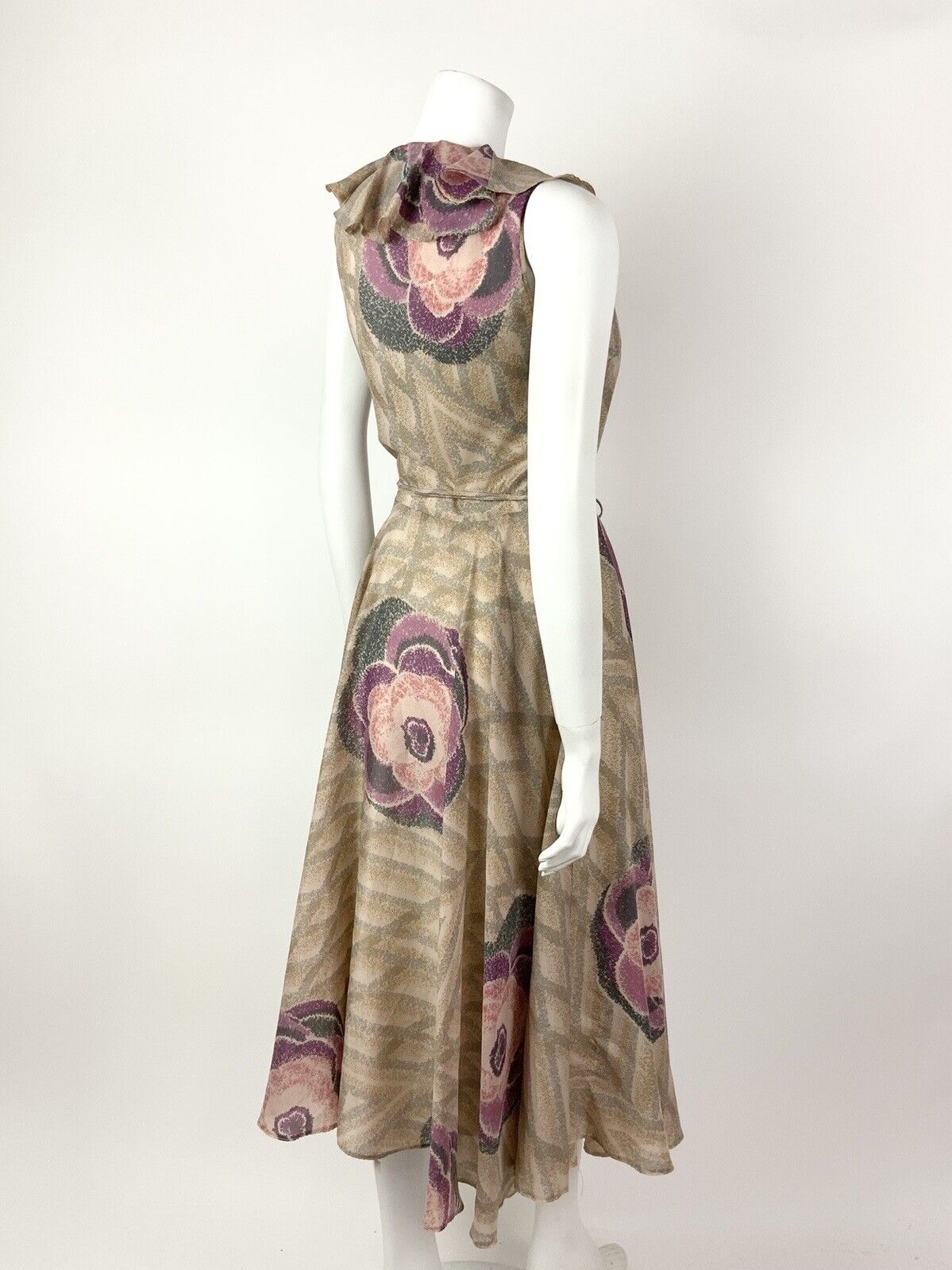 VINTAGE 60s 70s CREAM GREY PINK PURPLE WAVY FLORAL GEOMETRIC RUFFLED DRESS 8