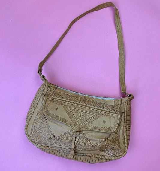 VINTAGE 60S 70S LIGHT BROWN TAN STAMPED LEATHER SHOULDER BAG BOHO