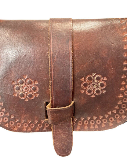 VINTAGE 60s 70s DARK BROWN BOHO FOLK LEATHER STAMPED SHOULDER FLAP BAG
