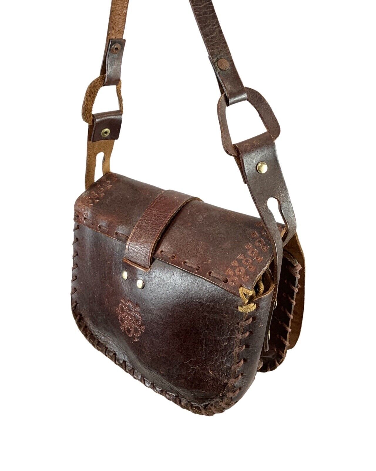 VINTAGE 60s 70s DARK BROWN BOHO FOLK LEATHER STAMPED SHOULDER FLAP BAG