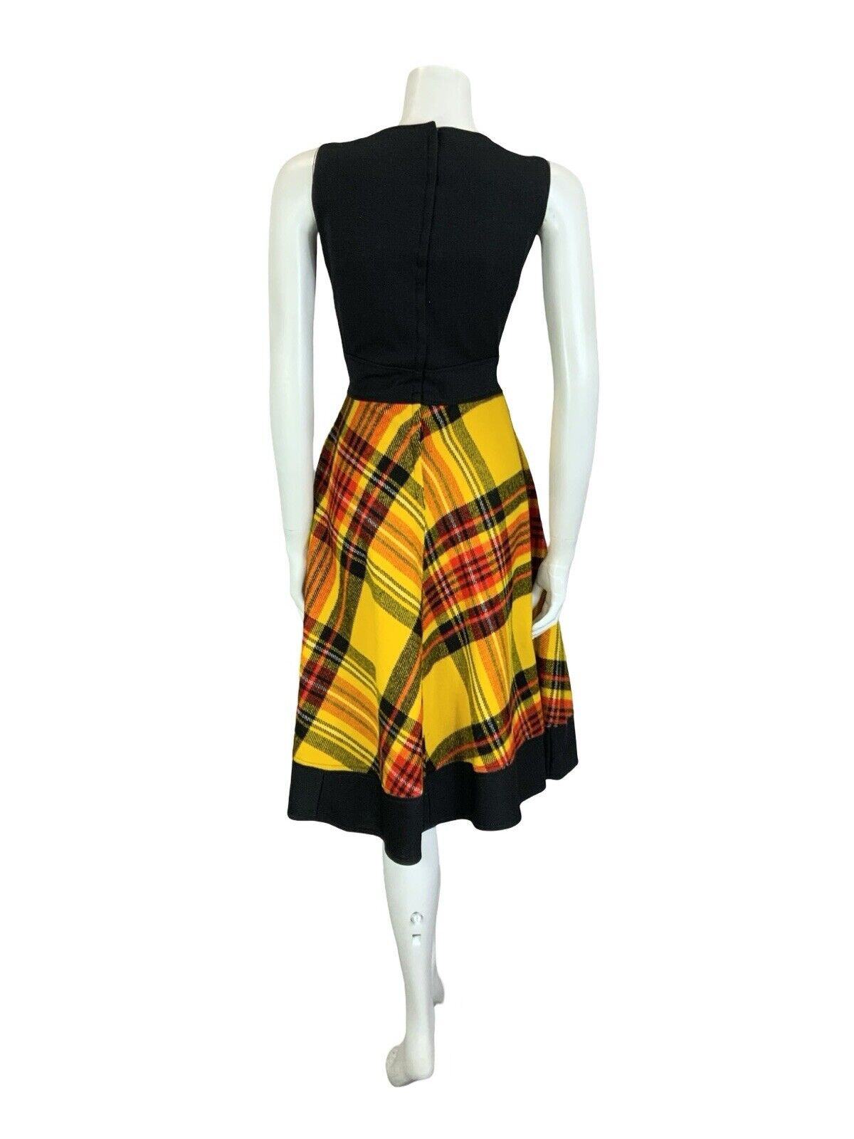 VTG 60S 70S BLACK YELLOW RED TARTAN V NECK CIRCLE SKIRT MIDI DRESS XS 6
