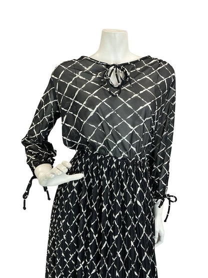 VTG 70S BLACK WHITE GEOMETRIC GRID BLOUSON KEYHOLE PLEATED MAXI DRESS 8