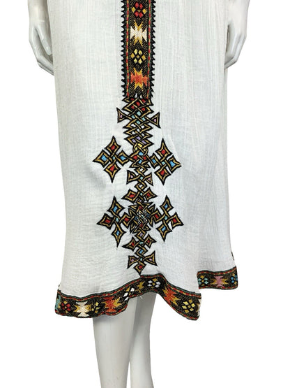 VTG 60S 70S WHITE BLACK GOLD MEDIEVAL FOLK TRADITIONAL EMBROIDERED DRESS 12 14 M