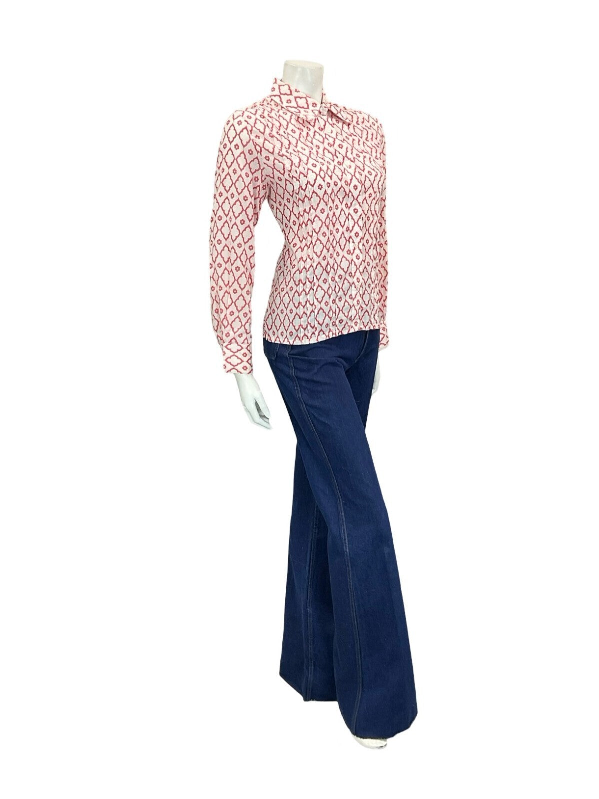 VTG 60S 70S RED WHITE DIAMOND DAISY GEOMETRIC MOD SPOON COLLAR PLEATED SHIRT 12