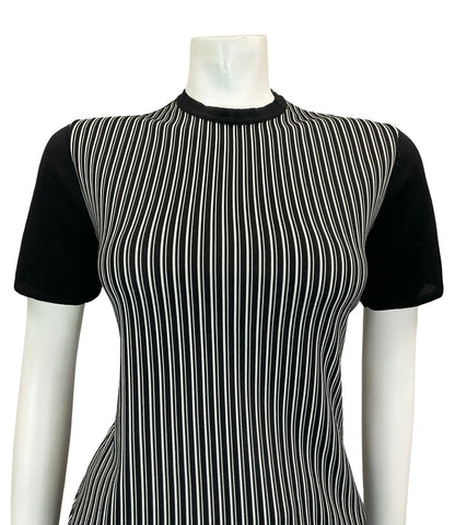 VTG 70S BLACK WHITE GEOMETRIC VERTICAL STRIPED SPORTY SHORT SLEEVE TOP S 8 10