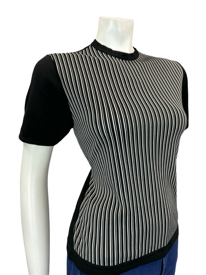 VTG 70S BLACK WHITE GEOMETRIC VERTICAL STRIPED SPORTY SHORT SLEEVE TOP S 8 10