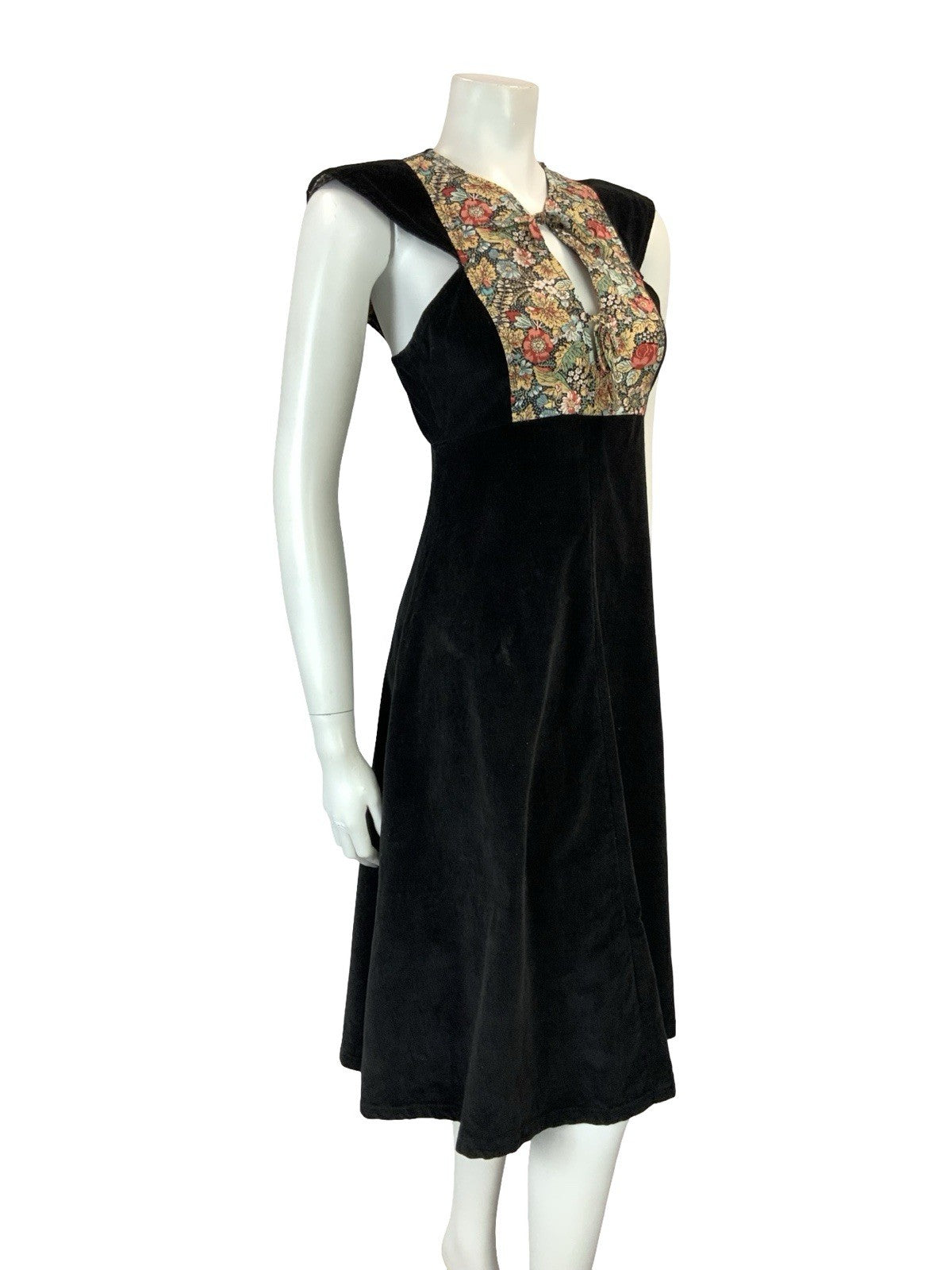 VTG 70S BLACK CORDUROY PINK BEIGE GREEN FLORAL BIB FOLK FLORAL EMPIRE DRESS XS 6
