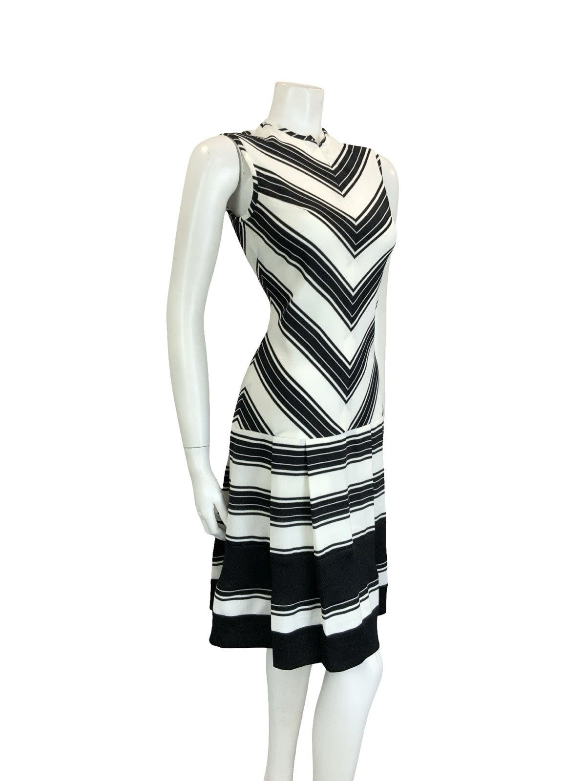 VTG 60S MOD SCOOTER BLACK WHITE STRIPE CHEVRON DROPPED WAIST GEOMETRIC DRESS 8