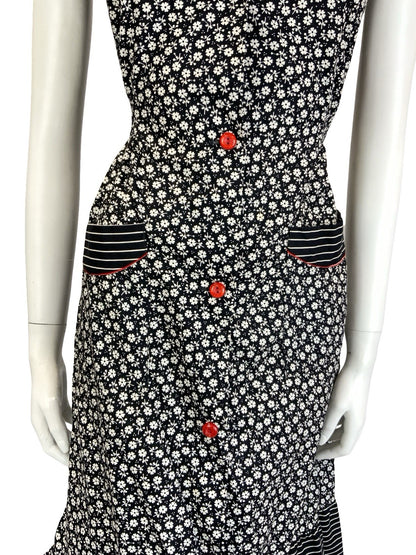 VTG 60S 70S BLACK WHITE RED FLORAL STRIPED COTTAGE TIE WAIST APRON SUN DRESS 10