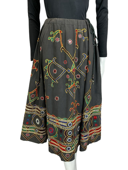 VTG 70S BLACK RED YELLOW BLUE GREEN HIPPY EMBROIDERED ROPE BELL SKIRT 12 14 16