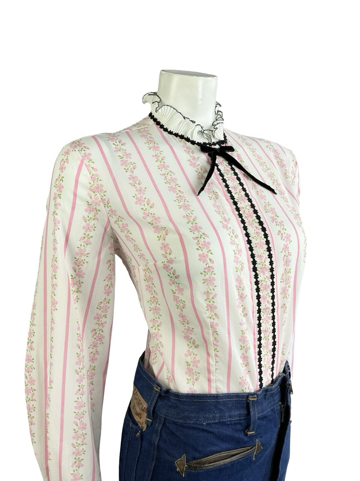 VTG 70S WHITE PINK BLACK EDWARDIAN FLORAL STRIPE VELVET BOW RUFFLE SHIRT 16