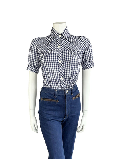 VTG 70S WHITE NAVY BLUE GINGHAM PRAIRIE COTTAGE PUFF SLEEVE DAGGER SHIRT 12