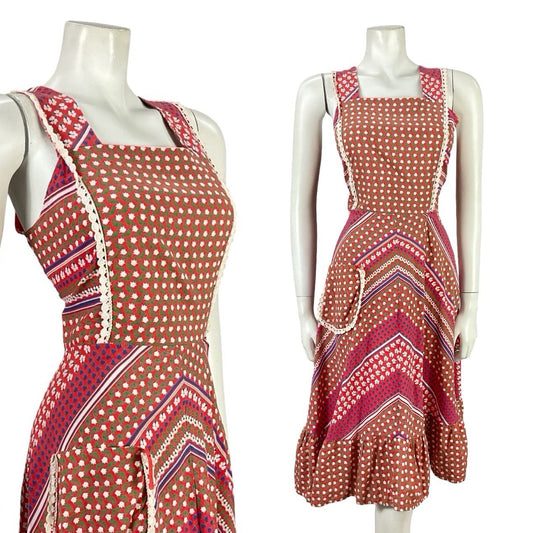 VTG 70S RED WHITE BLUE GREEN RIC RAC FLORAL COTTAGE PINAFORE SUN DRESS 10