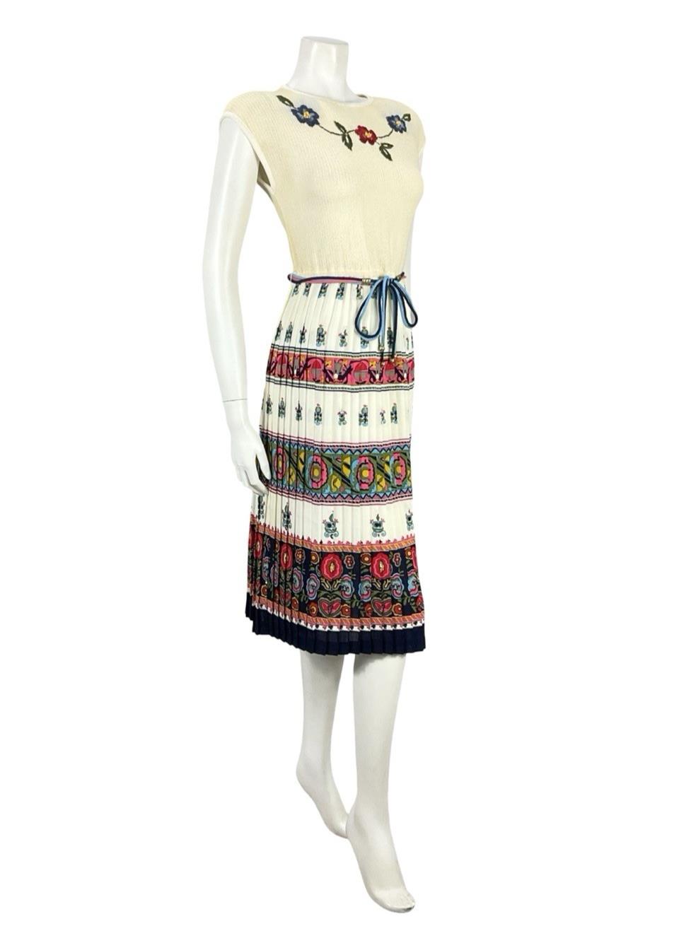 VTG 60S 70S BEIGE RED BLUE HIPPY FOLK FLORAL KNIT TIE WAIST PLEATED DRESS 10