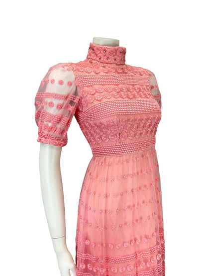 VTG 60S PINK LACE SATIN MOD FUNNEL NECK DIAMANTE FLORAL PUFF SLEEVE DRESS 4