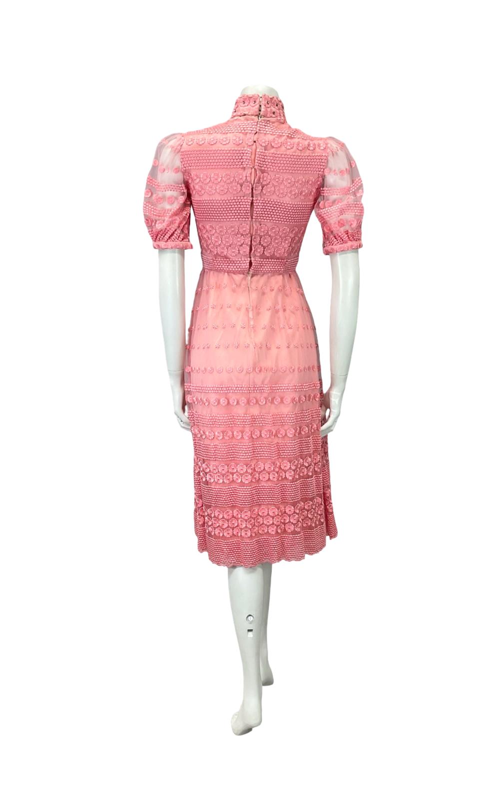 VTG 60S PINK LACE SATIN MOD FUNNEL NECK DIAMANTE FLORAL PUFF SLEEVE DRESS 4
