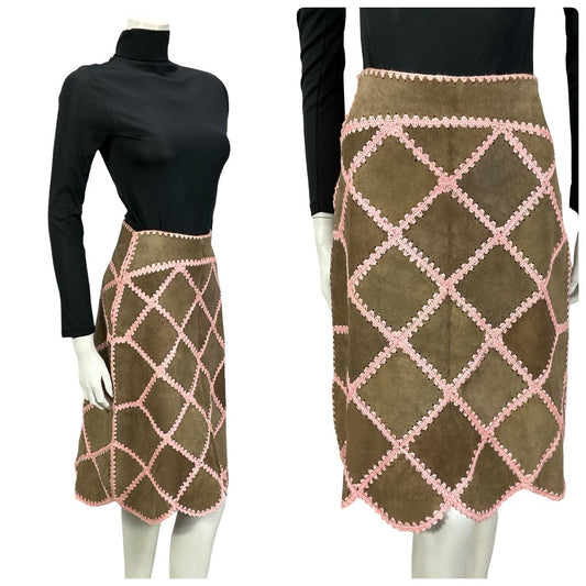 VTG 60S 70S BROWN SUEDE PINK CROCHETED PATCHWORK SCALLOPED HIPPY BOHO SKIRT 6 XS