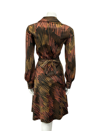 VTG 70S BLACK BROWN BEIGE GEOMETRIC STRIPED DAGGER NOTCH LAPEL SHIRT DRESS 14