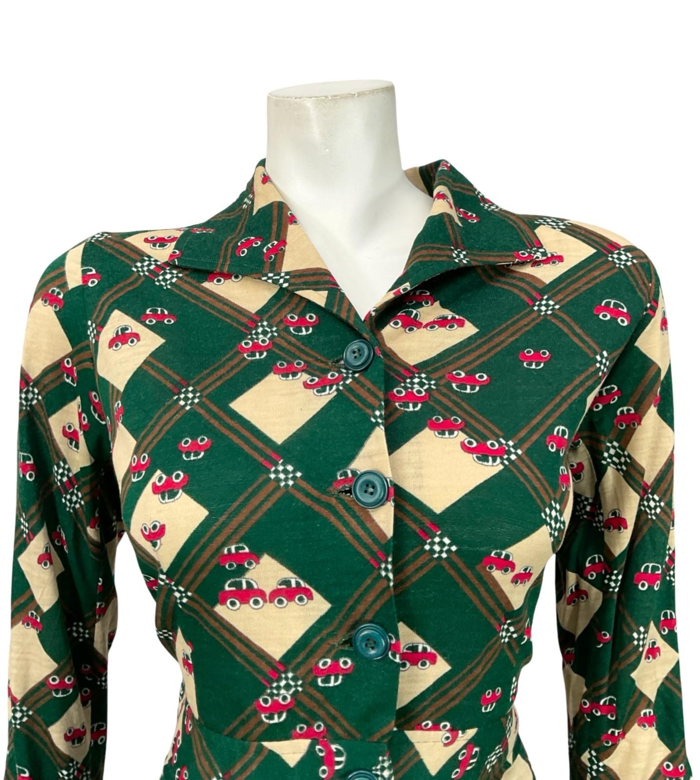 VTG 70S GREEN BIEGE RED PLEATED PLAID NOVELTY CAR OPEN COLLAR SHIRT DRESS 12