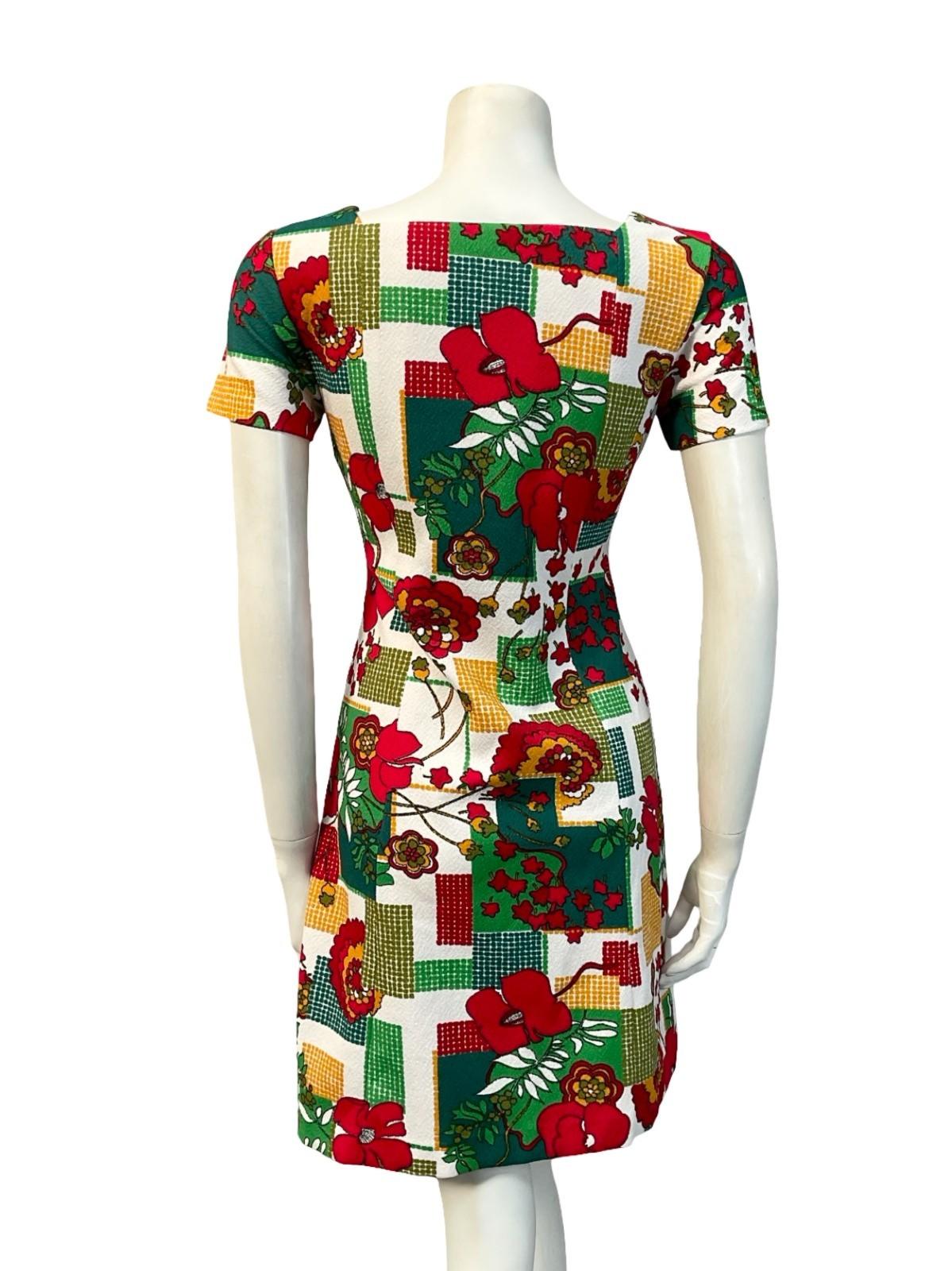 VTG 60S WHITE RED GREEN YELLOW DOTTY FLORAL GEOMETRIC MOD SQUARE NECK DRESS 10