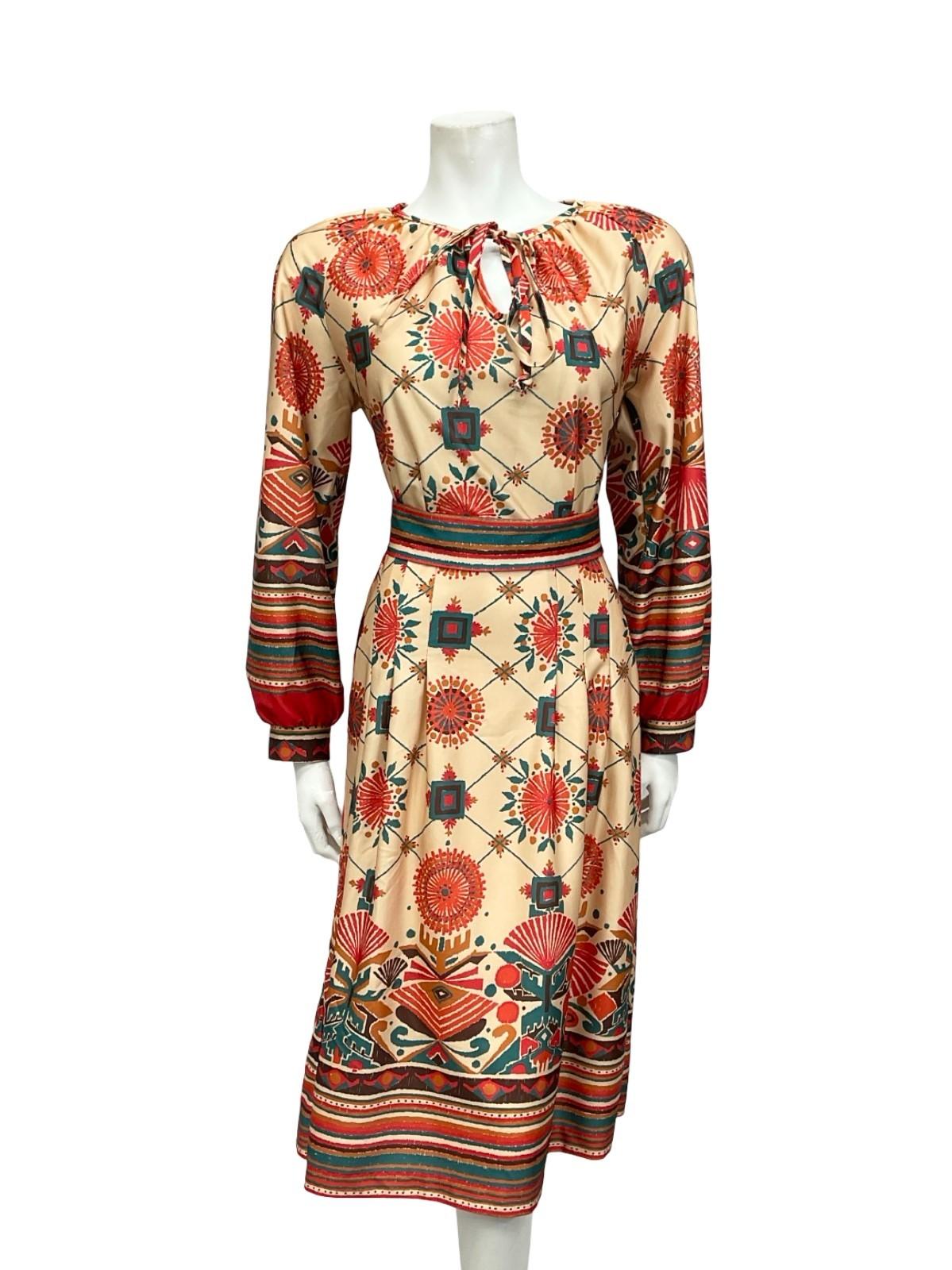 VTG 70S GEOEMTRIC AZTEC STRIPED BEIGE ORANGE GREEN RED KEYHOLE PLEATED DRESS 10