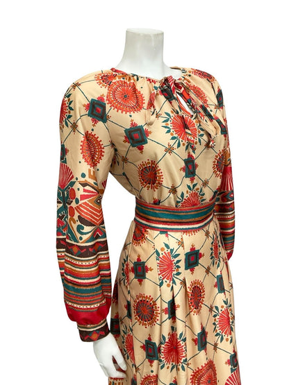 VTG 70S GEOEMTRIC AZTEC STRIPED BEIGE ORANGE GREEN RED KEYHOLE PLEATED DRESS 10