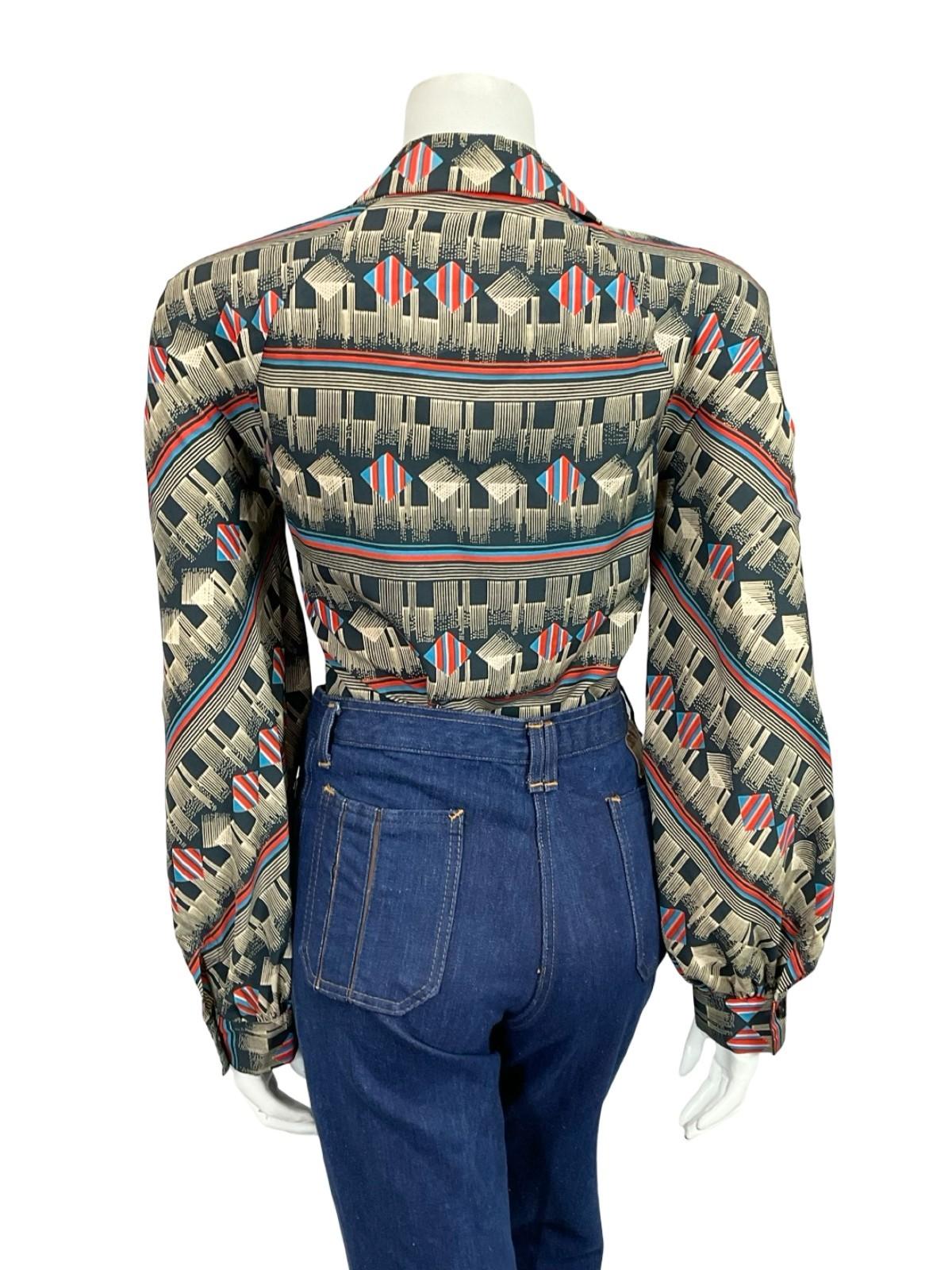 VTG 60S 70S PETER PAN NOTCH GEOMETRIC CREAM RED BLUE STRIPE SQUARE SHIRT 12