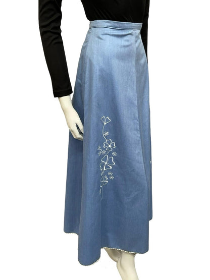 VTG 70 LIGHT BLUE DENIM WHITE FLORAL EMBROIDERED BOHO HIPPY FOLK MAXI SKIRT 8